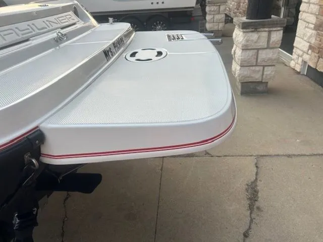 Slide: The Image of Bayliner 175 Bowrider 2016 - 13