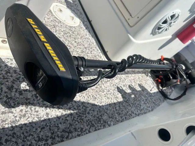 Slide: The Image of Hydro-Sports 175 Center Console 2001 - 11