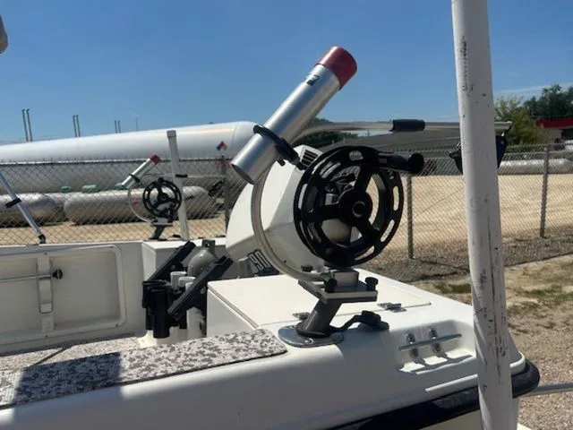 Slide: The Image of Hydro-Sports 175 Center Console 2001 - 13