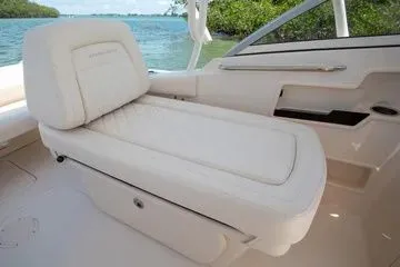 Slide: The Image of Grady-White Freedom 235 2026 - 5