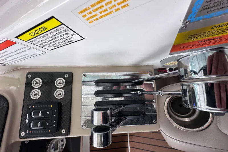 Slide: The Image of 2008 Formula 400 Super Sport yacht interior with sleek seating and modern design. - 18