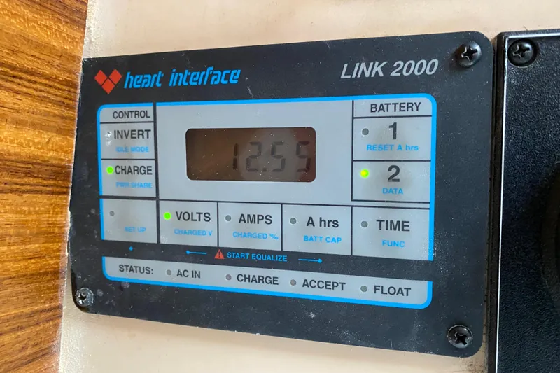 Slide: The Image of Heart Interface Link 2000 control panel displaying voltage, Bristol 40, 1972 model. - 38