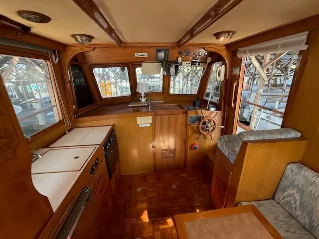 Slide: The Image of CHB 34 Aft Cabin 1981 - 10