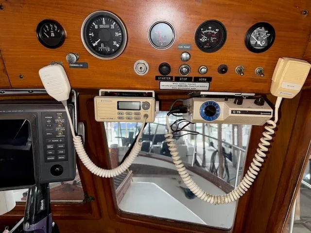 Slide: The Image of CHB 34 Aft Cabin 1981 - 21