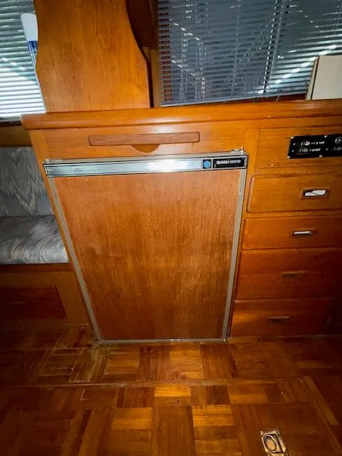 Slide: The Image of CHB 34 Aft Cabin 1981 - 27