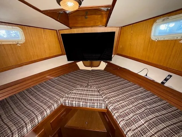 Slide: The Image of CHB 34 Aft Cabin 1981 - 30