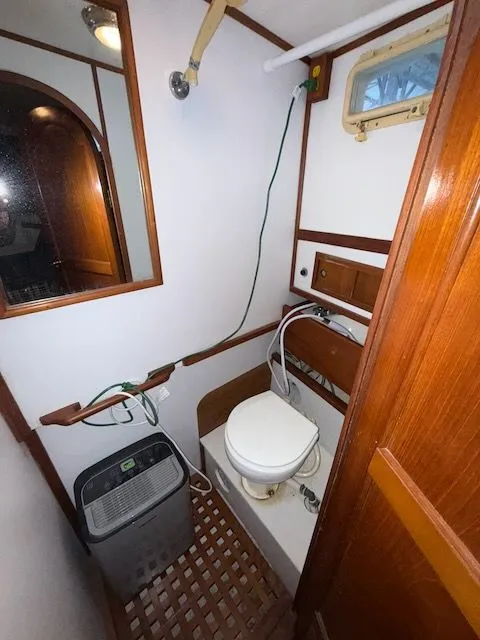 Slide: The Image of CHB 34 Aft Cabin 1981 - 34