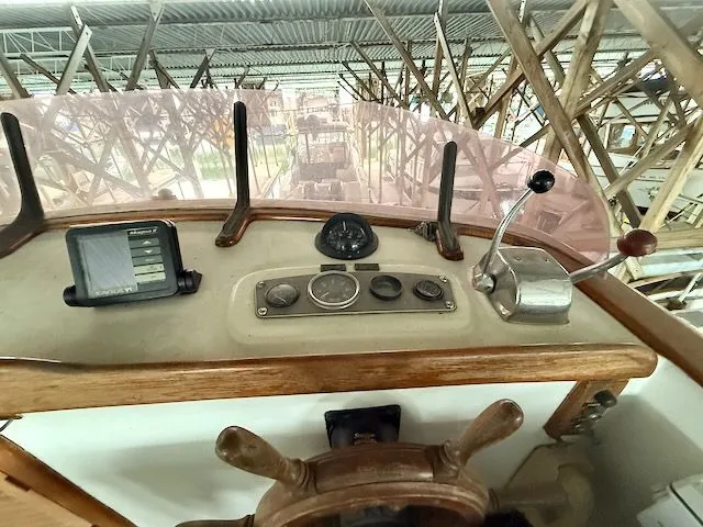 Slide: The Image of CHB 34 Aft Cabin 1981 - 7