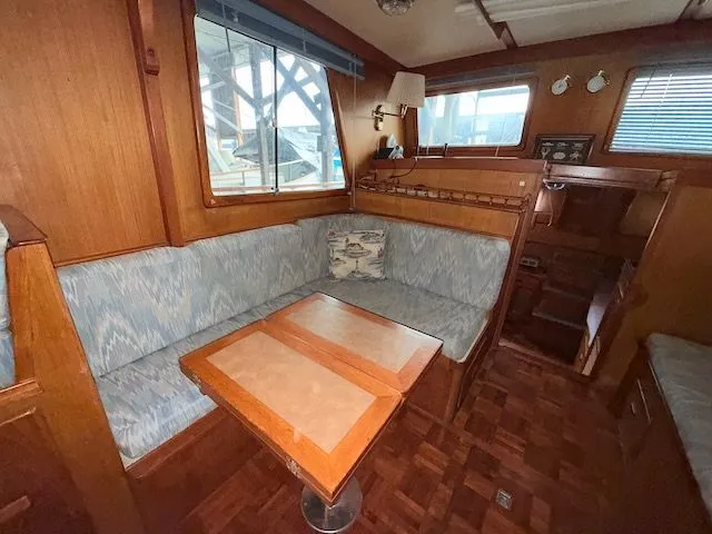 Slide: The Image of CHB 34 Tri-Cabin 1981 - 16