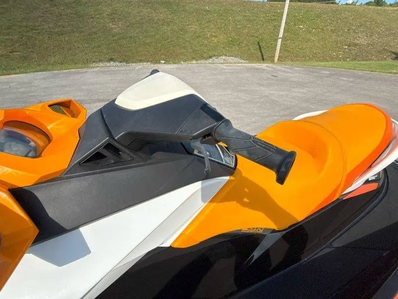 Slide: The Image of Sea-Doo GTI SE 130 2018 - 30