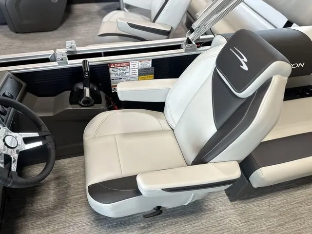 Slide: The Image of Bennington 20SSR Tritoon Pontoon 2026 - 13