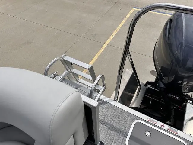 Slide: The Image of Bennington 20SSR Tritoon Pontoon 2026 - 17