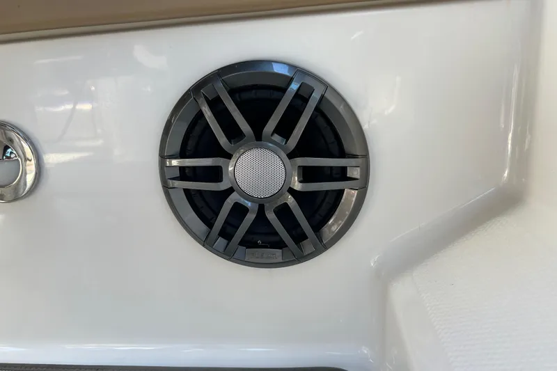 Slide: The Image of 2020 Sea Ray 280 SLX boat speaker detail on white surface. - 47