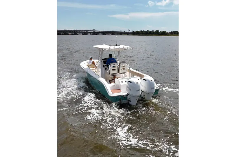 Slide: The Image of 2018 Sea Fox 266 Commander boat with 2 Yamaha outboard motors. - 19