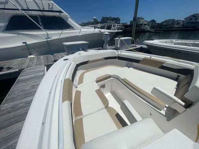 Slide: The Image of Edgewater 262 CX 2021 - 8