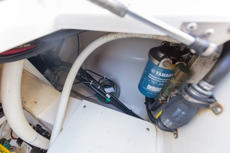 Slide: The Image of Yamaha marine fuel filter in Jupiter 30 boat, year 2014. - 16