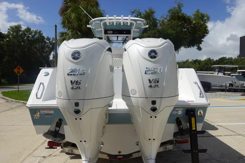 Slide: The Image of 2026 Sea Hunt Gamefish 27 Coffin Box with dual Yamaha 250 V6 engines. - 6