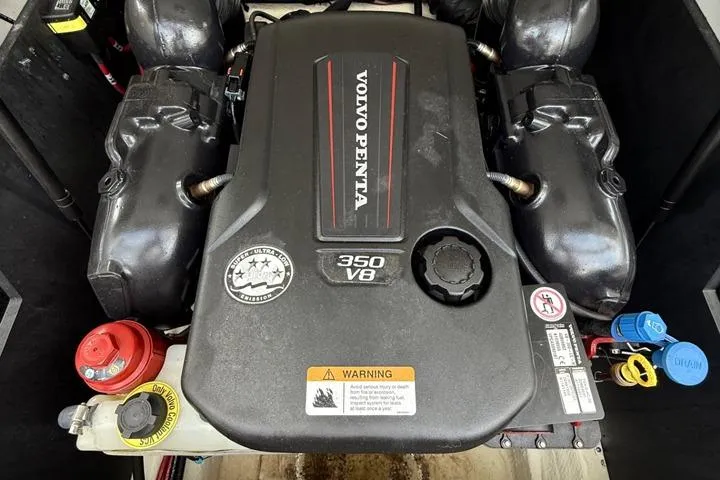 Slide: The Image of Volvo Penta 350 V8 engine in 2021 Regal LS6 boat, top view. - 18
