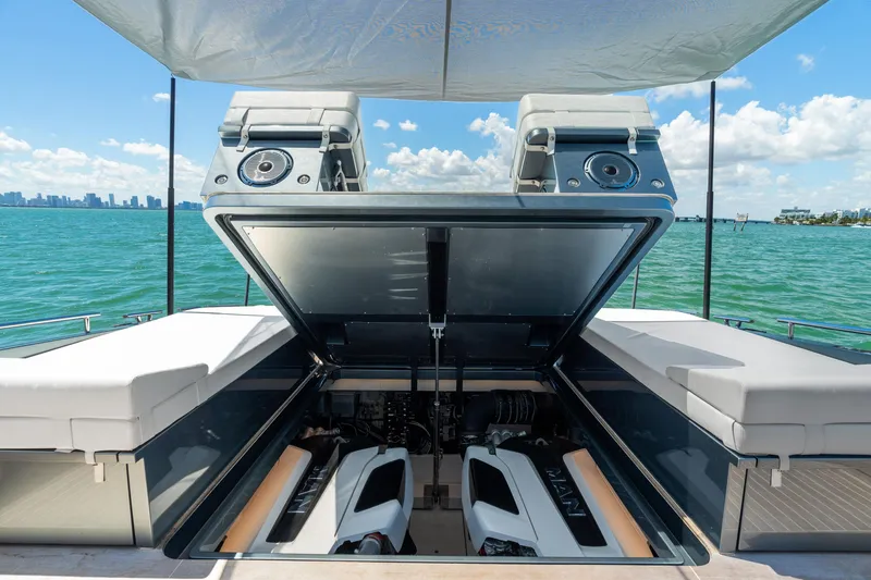 Slide: The Image of CNM CONTINENTAL 54 SuperSport 2024 - 57