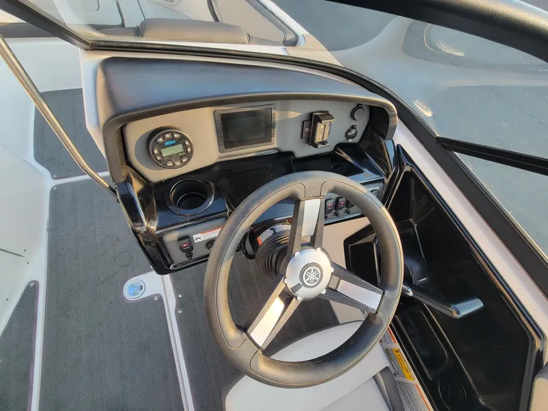 Slide: The Image of Yamaha AR190 2022 - 13