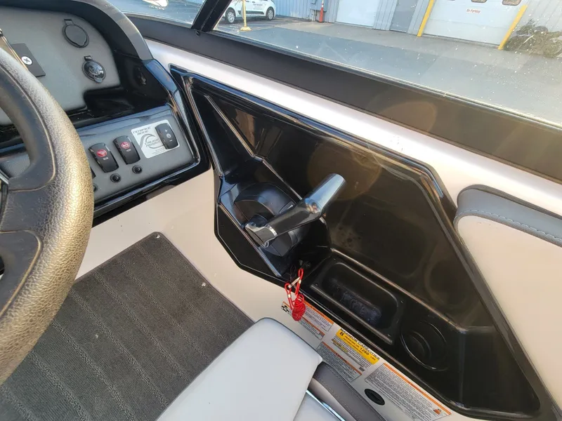 Slide: The Image of Yamaha AR190 2022 - 19