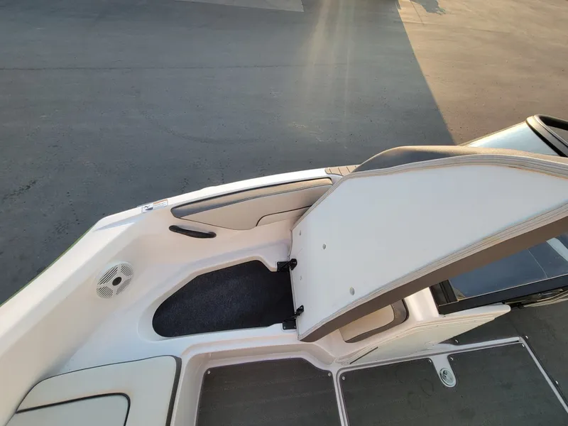 Slide: The Image of Yamaha AR190 2022 - 30