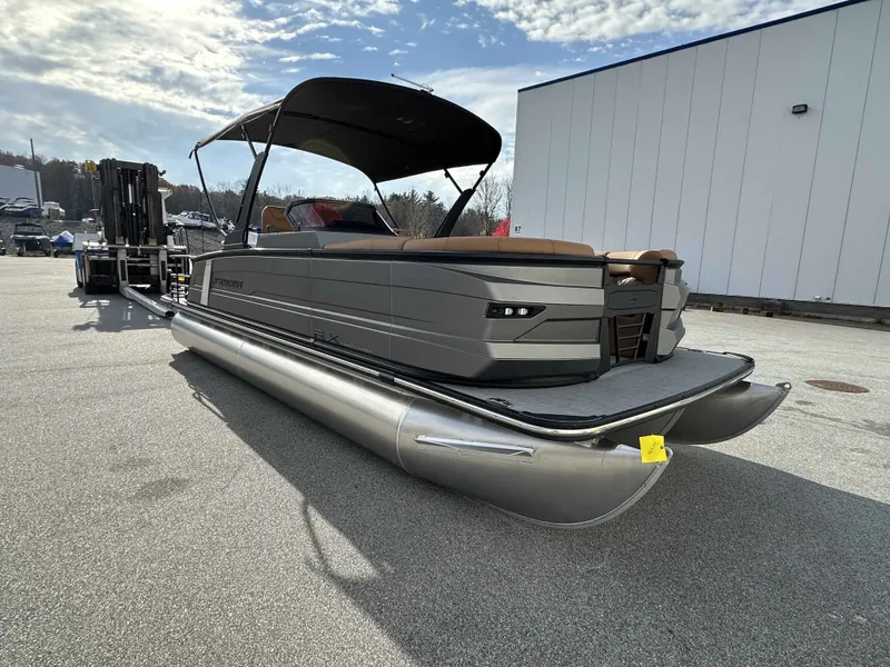 Slide: The Image of Starcraft RX 23 Q DH 2026 - 2