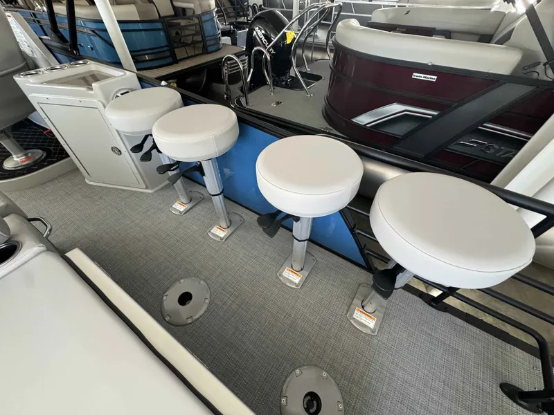 Slide: The Image of Starcraft SLS 3DL BAR 2026 - 8