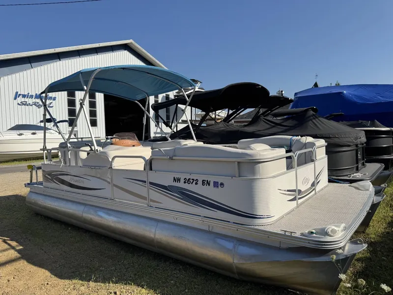 Slide: The Image of Manitou 221 F2C OASIS 2007 - 1