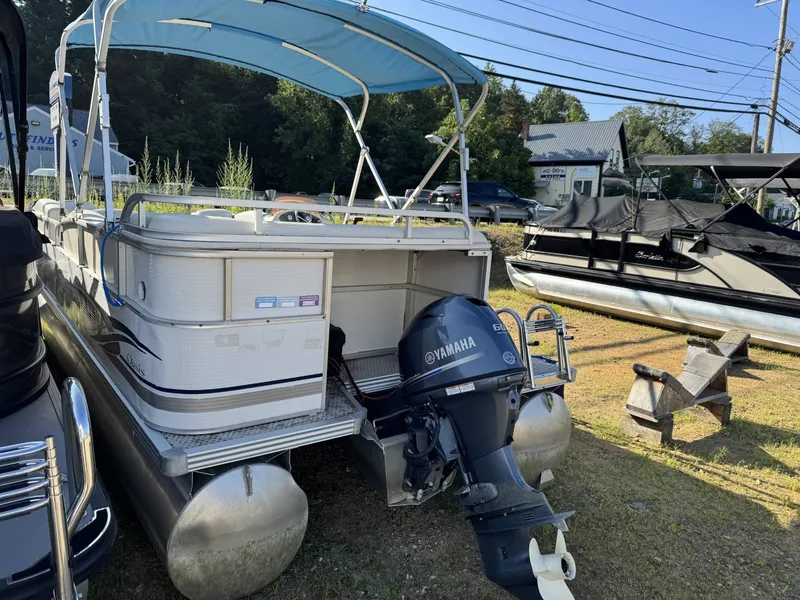 Slide: The Image of Manitou 221 F2C OASIS 2007 - 3