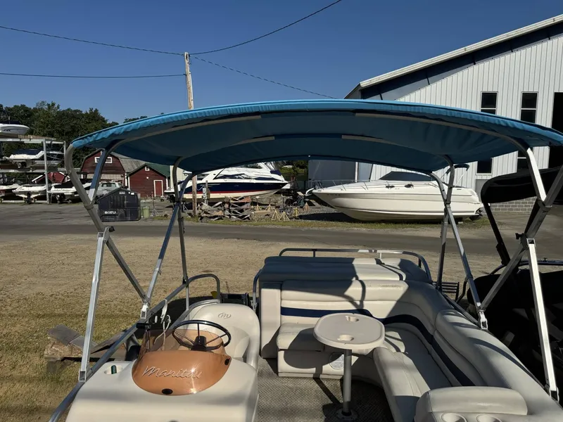 Slide: The Image of Manitou 221 F2C OASIS 2007 - 5