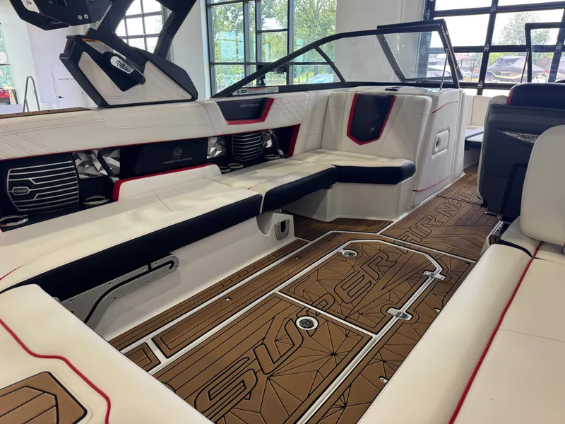 Slide: The Image of Nautique Super Air Nautique G25 2018 - 14