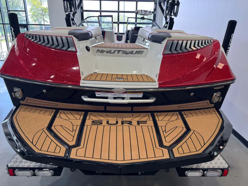 Slide: The Image of Nautique Super Air Nautique G25 2018 - 8