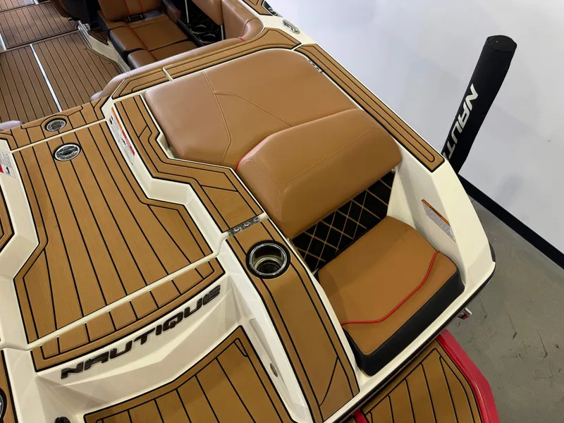 Slide: The Image of Nautique Super Air Nautique GS22 2019 - 11