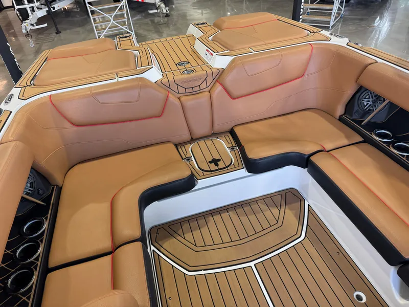 Slide: The Image of Nautique Super Air Nautique GS22 2019 - 16