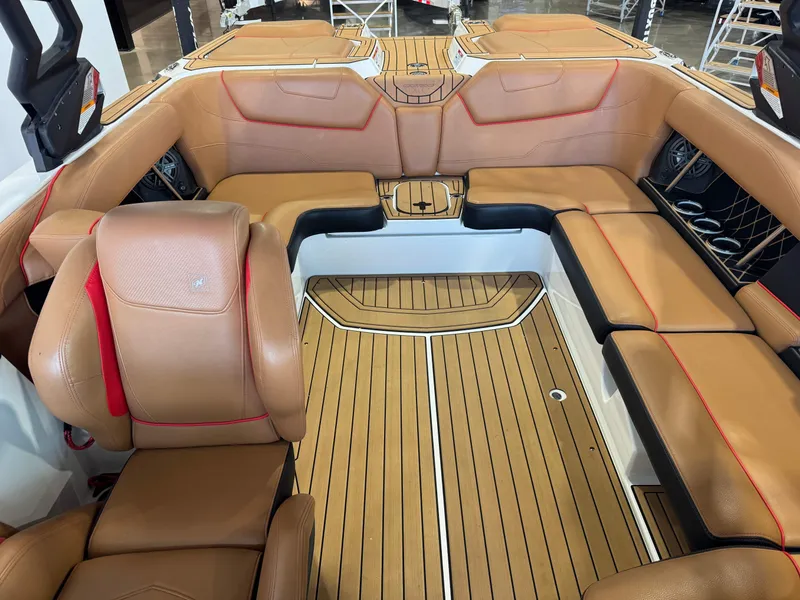 Slide: The Image of Nautique Super Air Nautique GS22 2019 - 22