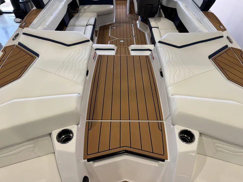 Slide: The Image of Correct Craft Super Air Nautique G23 2025 - 10