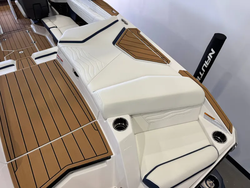 Slide: The Image of Correct Craft Super Air Nautique G23 2025 - 11