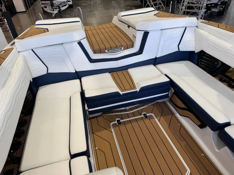 Slide: The Image of Correct Craft Super Air Nautique G23 2025 - 16