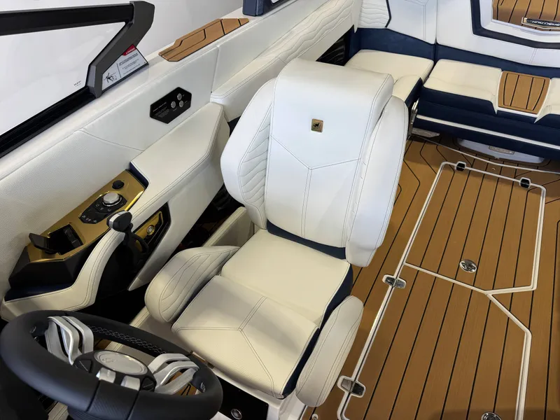 Slide: The Image of Correct Craft Super Air Nautique G23 2025 - 21