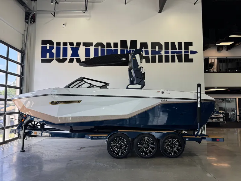 Slide: The Image of Correct Craft Super Air Nautique G23 2025 - 4