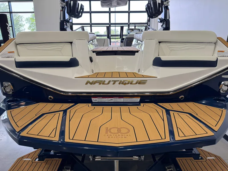Slide: The Image of Correct Craft Super Air Nautique G23 2025 - 8
