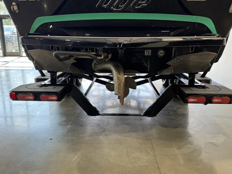 Slide: The Image of Tigé 23ZX 2023 - 7