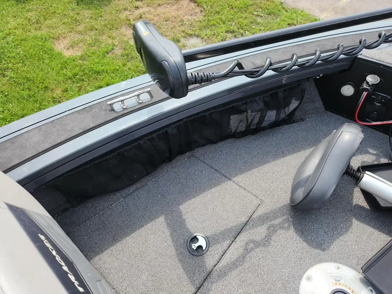 Slide: The Image of 2019 Tracker Targa V-18 Combo boat interior with trolling motor and seating. - 32