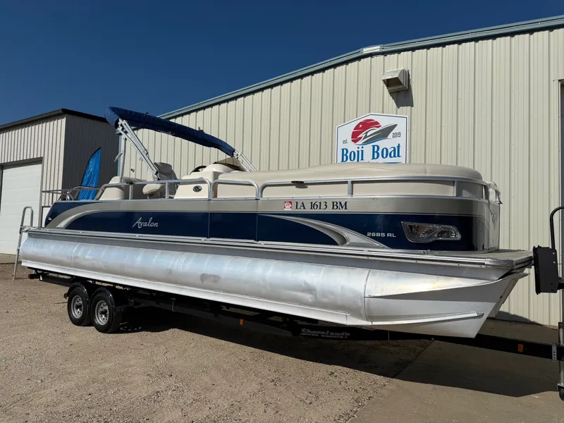 Slide: The Image of Avalon C RL - 26' 2013 - 1