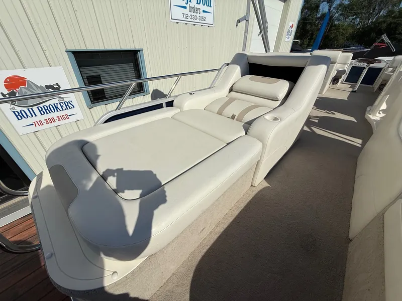 Slide: The Image of Avalon C RL - 26' 2013 - 24