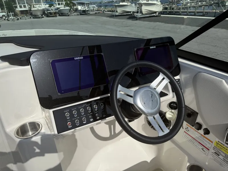 Slide: The Image of Sea Ray SDX 250 Outboard 2026 - 12