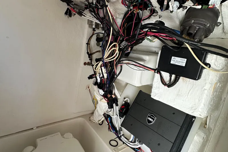Slide: The Image of 2015 Sea Hunt Ultra 234 boat wiring and electronics setup. - 42
