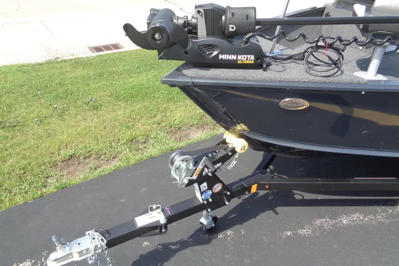 Slide: The Image of 2025 Lund 1675 Adventure SS boat with Minn Kota Ulterra motor on trailer. - 17