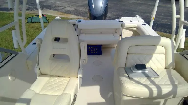 Slide: The Image of Grady-White FREEDOM 255 2017 - 12